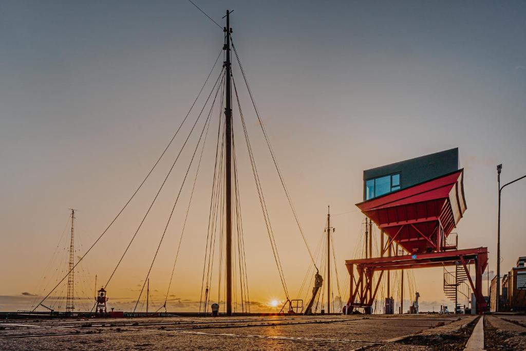 Slapen in een Trechter — Hotel in Harlingen