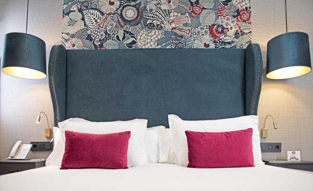 Soho Boutique Sevilla — Hotel rooms in Seville, Andalusia