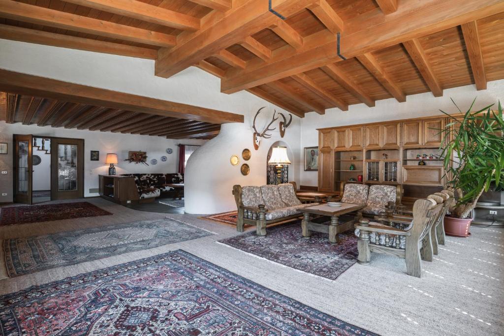 Kronplatz Lodge Dolomites - 4