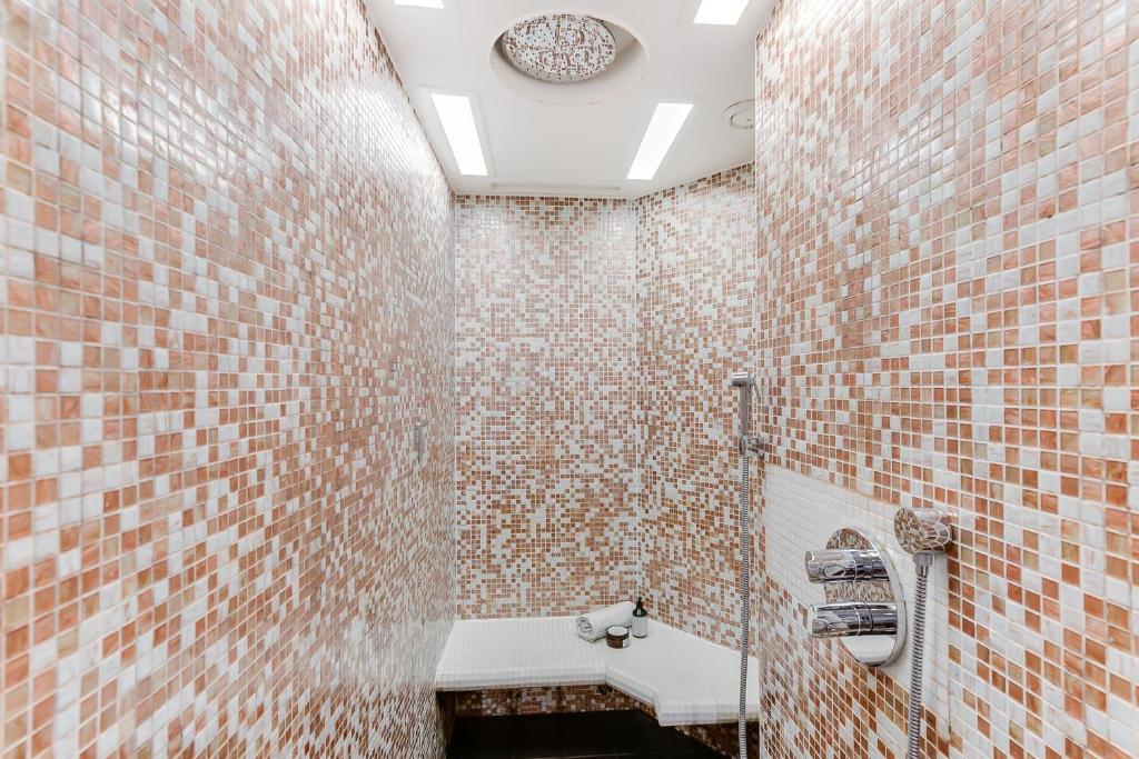 Steamroom