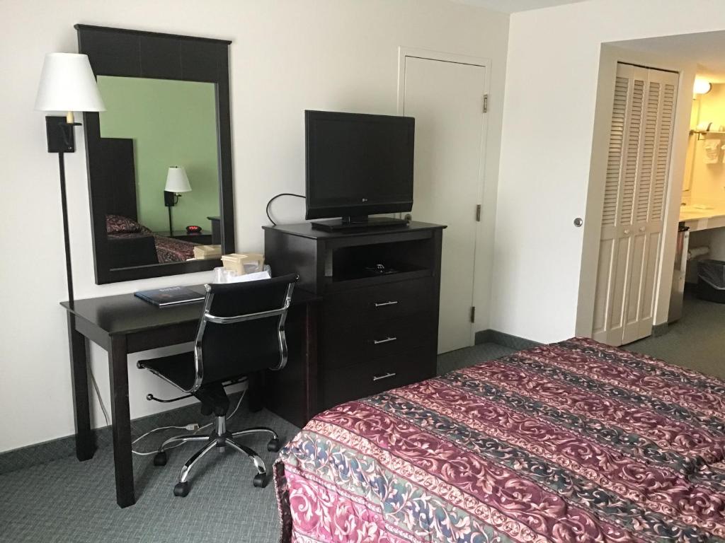 Queen Room - Disability Access