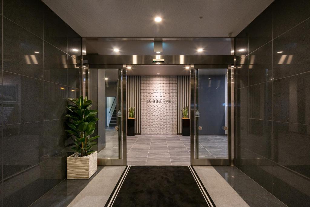 Hotel Route Inn Chiba Newtown Chuo Ekimae - Narita Airport Access Line photo
