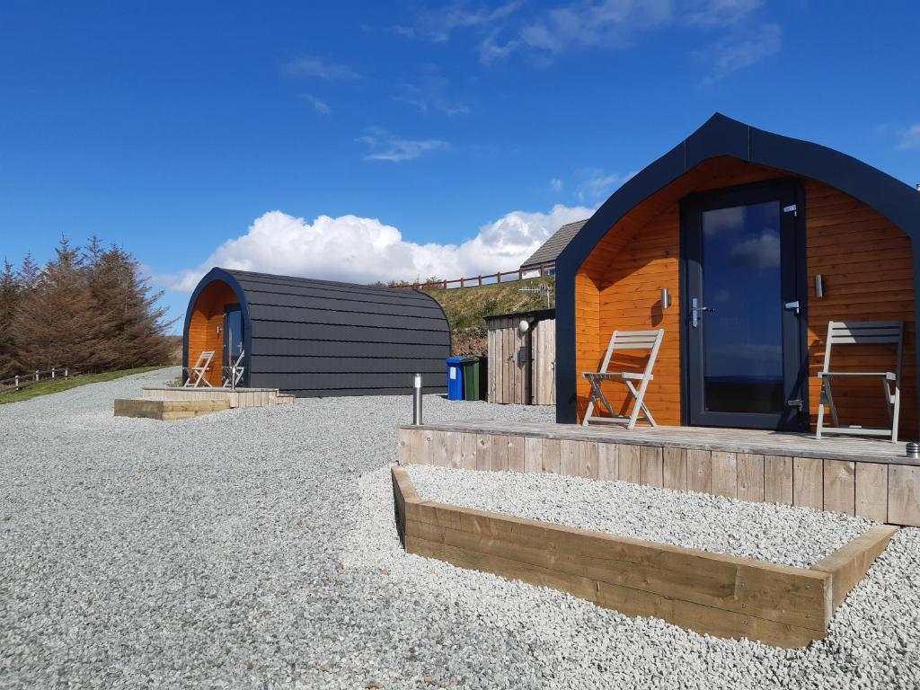 Loch Caroy Pods — Hotel in Paible
