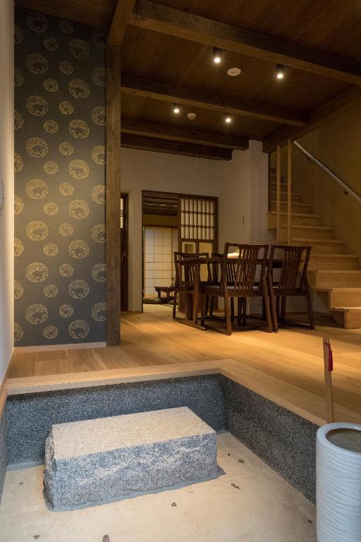 Entrance, The Machiya Villa: Sanjo Shirakawa Koji in Kyoto