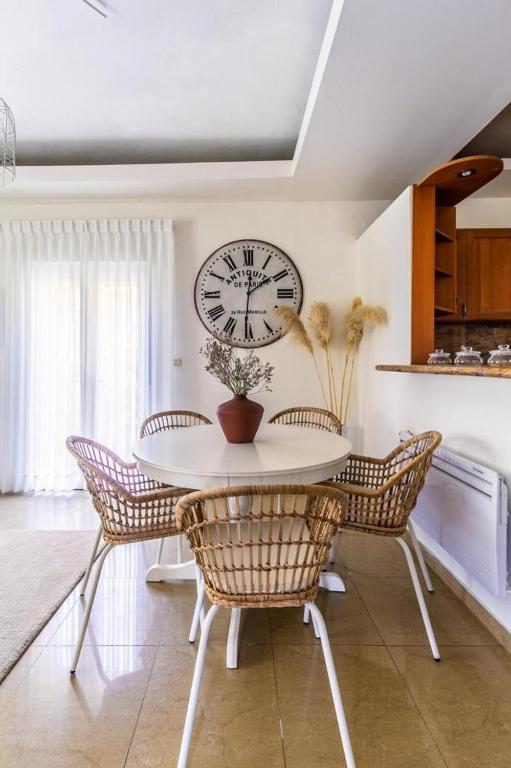 Molho 2BR for 6 guests photo