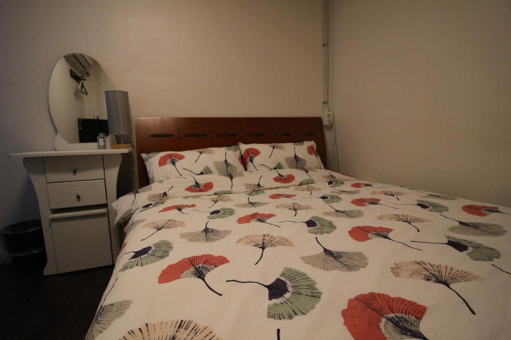 Bunk Guesthouse Hostel, Seoul 2024 Updated Prices, Deals