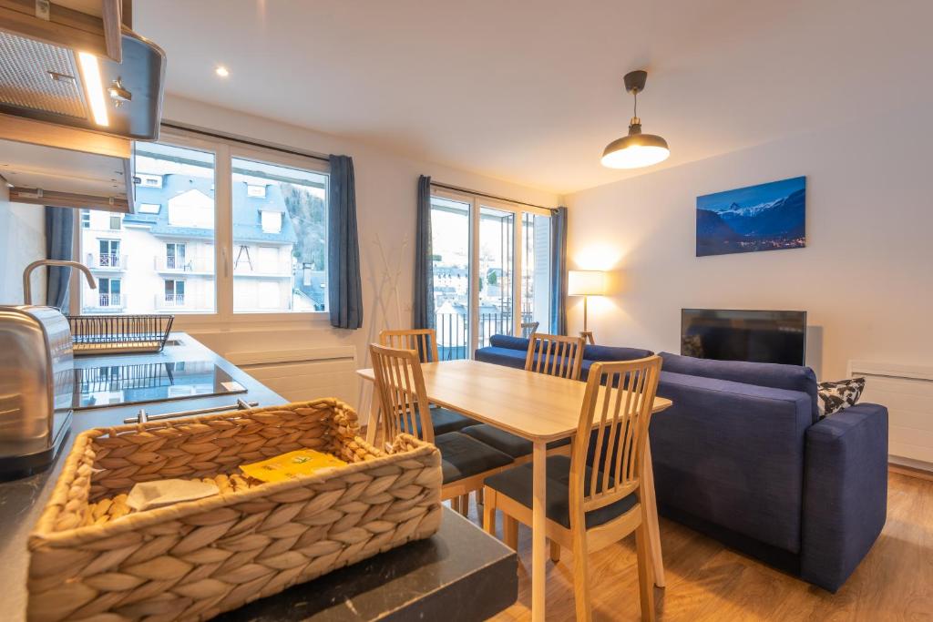 Appartement Terrasse - Télécabine 2min - Thermes 4min - Tout équipé - 4