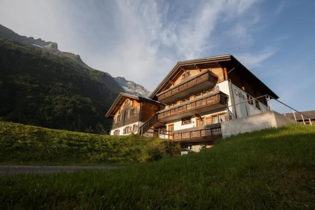 Hotel Bergführer，位于埃尔姆的酒店
