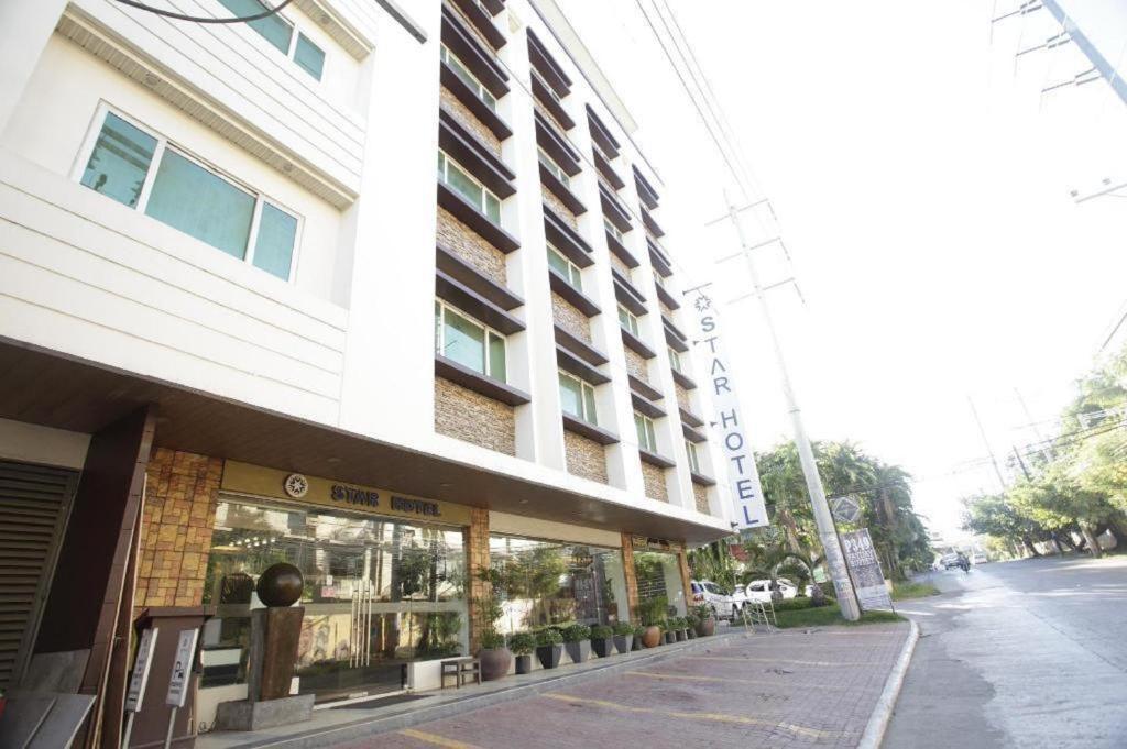 Entrance, Star Hotel in Davao City