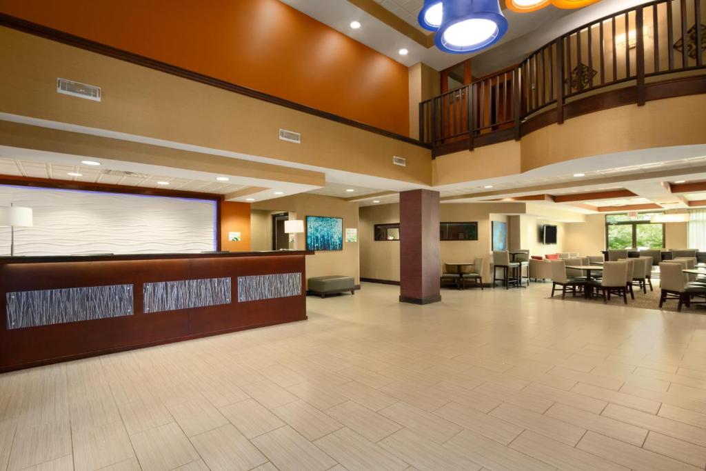 Country Inn & Suites by Radisson, Wolfchase-Memphis, TN photo