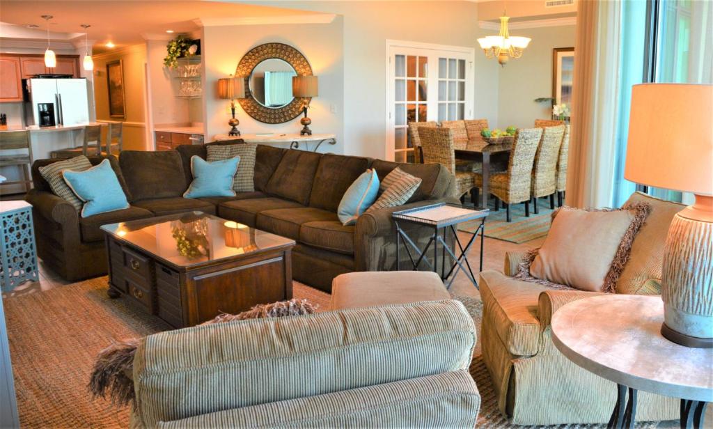 Phoenix West 1807, Orange Beach