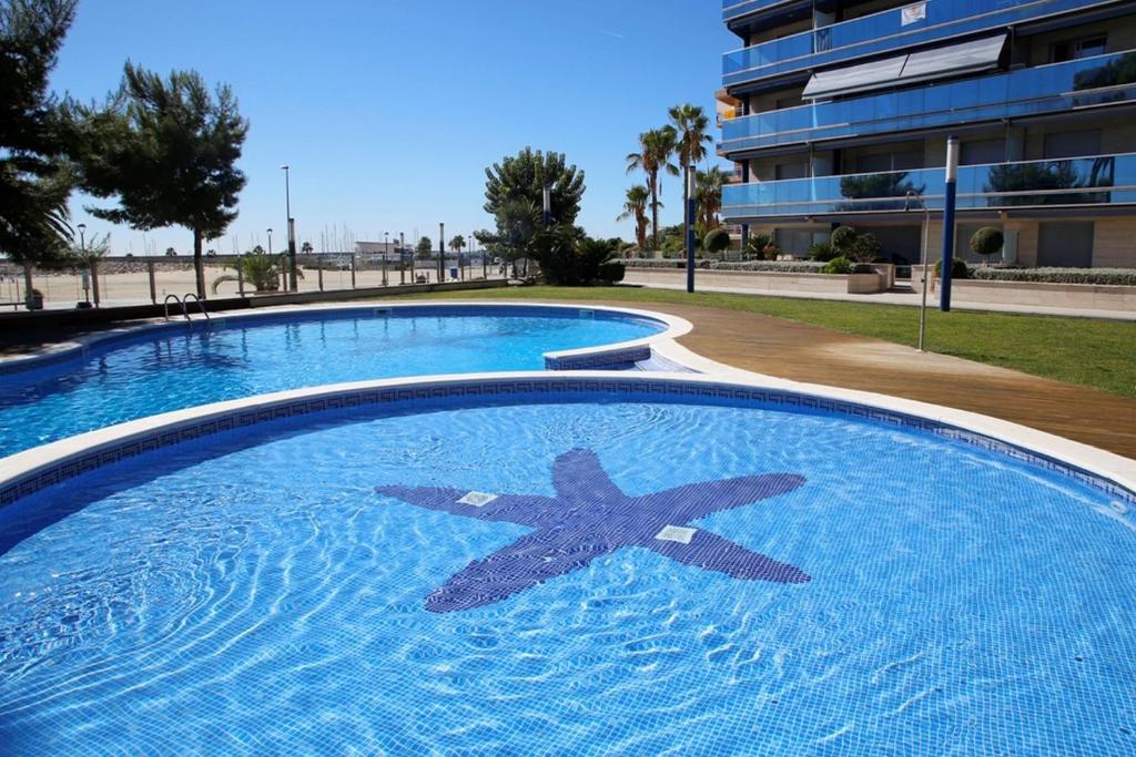 AT161 Vistas a la playa, piscina y equipamiento completo - 2