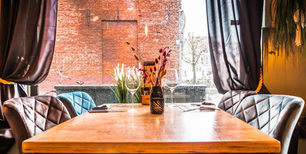 Hotel Cafe Restaurant 't Raedhus
