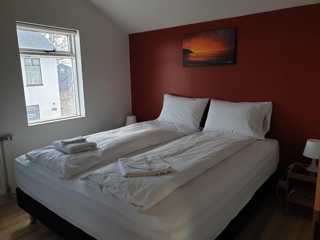 Grand-Inn Bar and Bed photo
