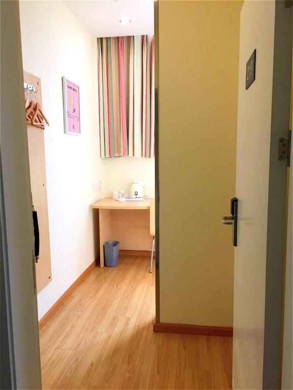 7 Days Inn Langzhong Qili Avenue photo