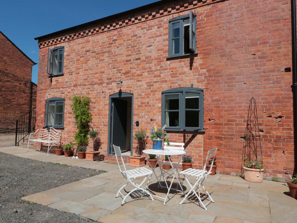 Granary 2, Madley photo 4