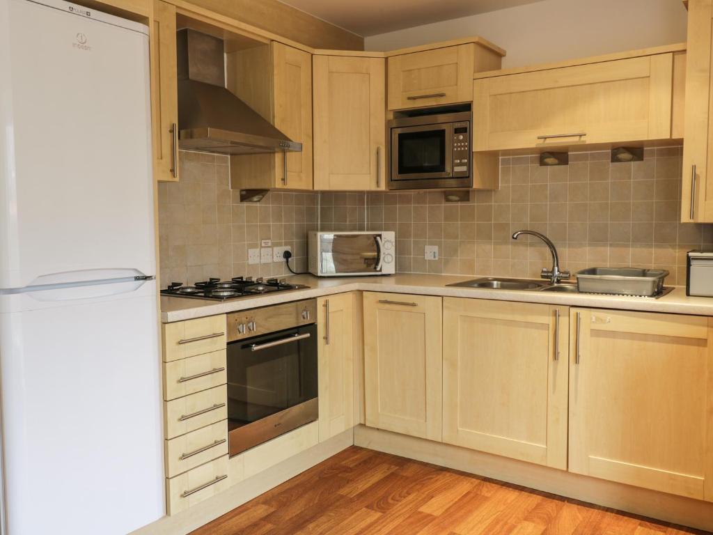 4 Bredon Court, Newquay photo 3