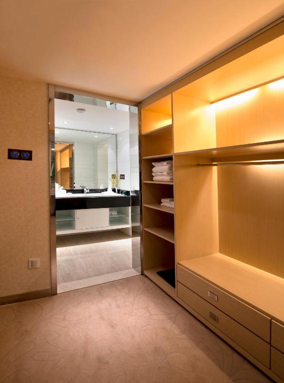 Nanjing Nanjing Central Hotel Additional