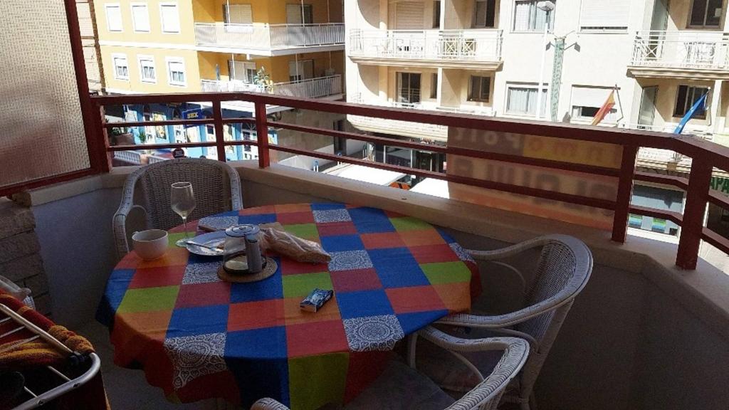 Modern apartment with pool on the top floor, near the beach y bedrooms, Torrevieja