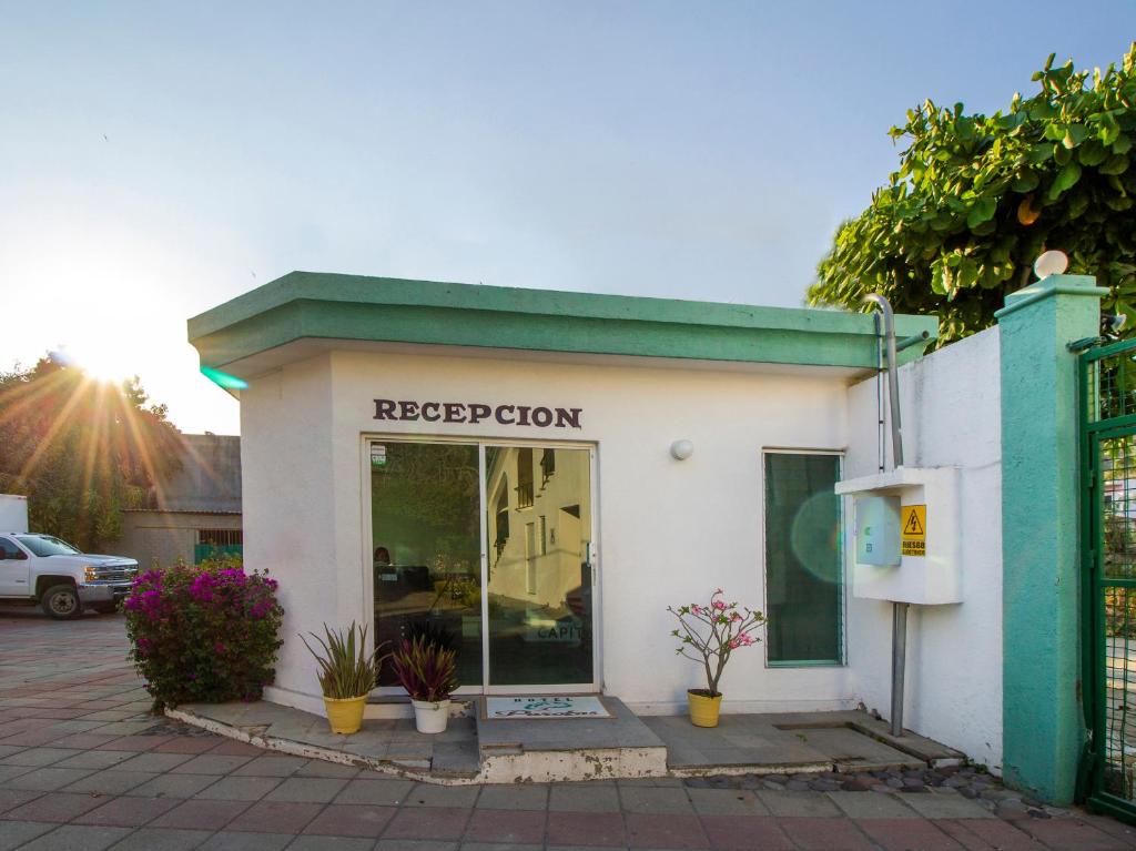 Hotel Parotas photo