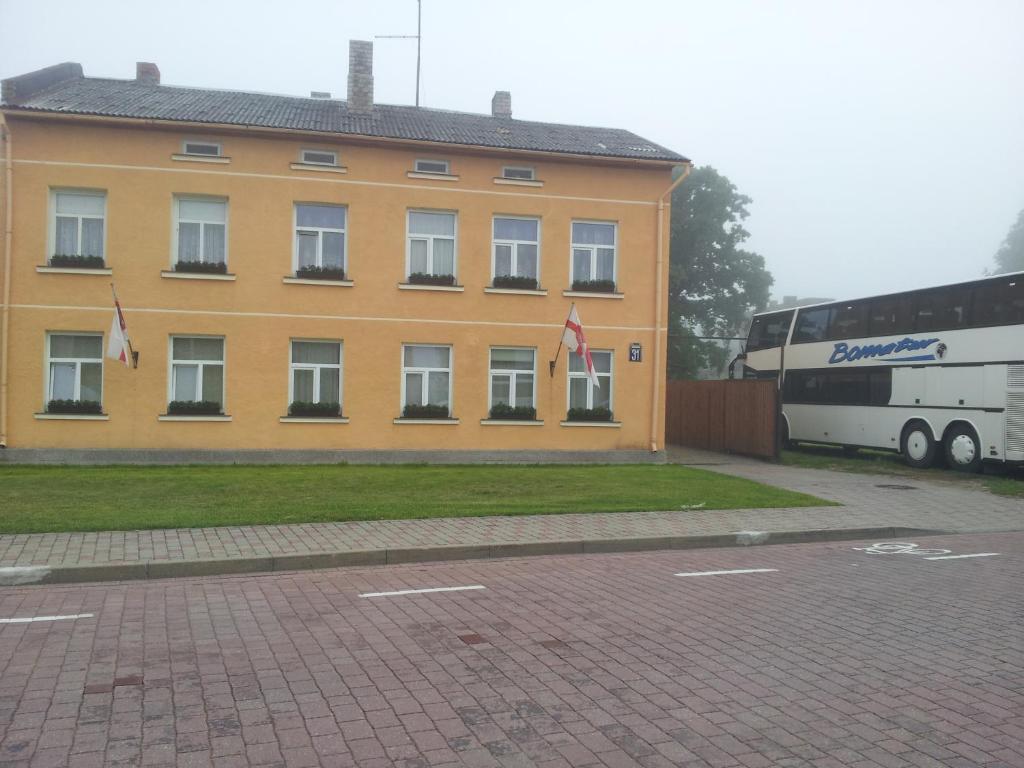 Viesu Nams Dzirkali — Hotel in Ventspils