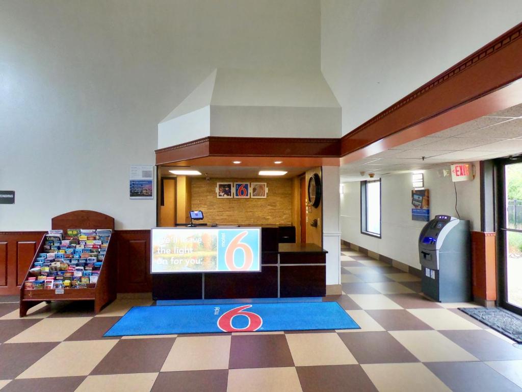 Motel 6 Levittown - Bensalem photo