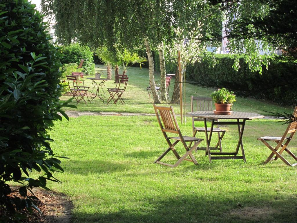 Logis Hotel-Restaurant Les Loges photo