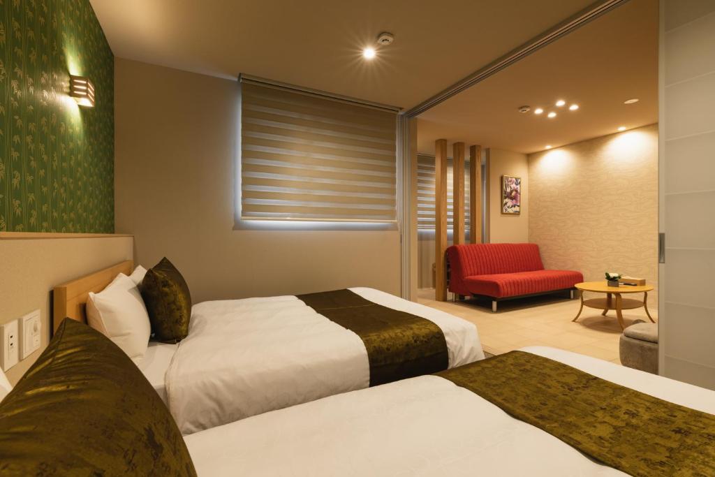 그랜드 베이스 크레인 전경