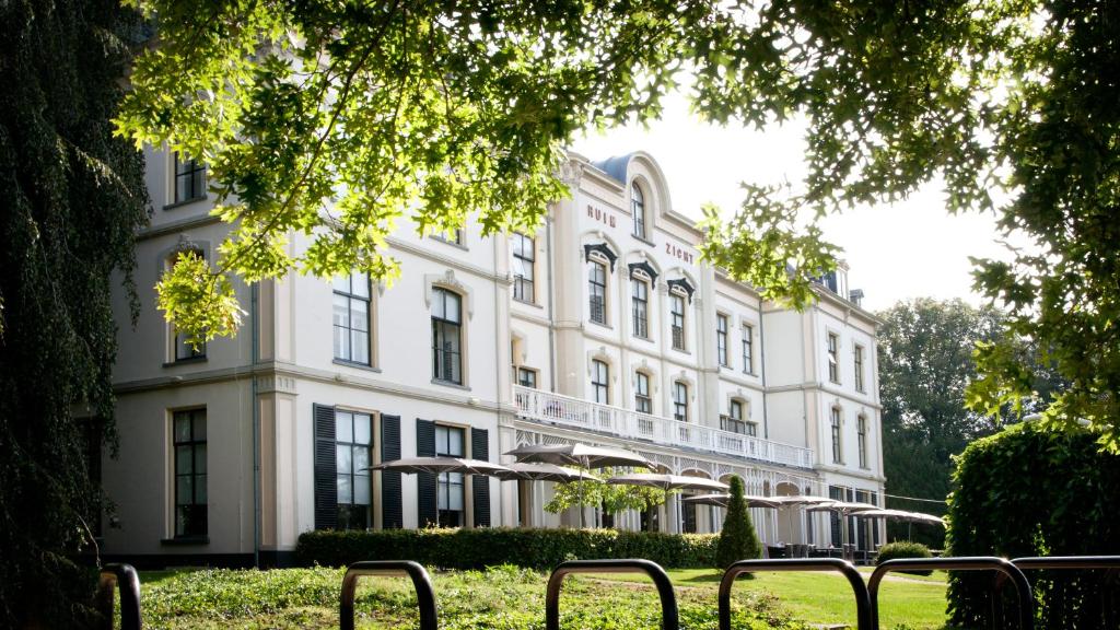 Hotel Villa Ruimzicht photo