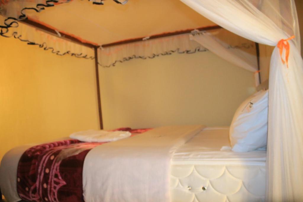 Pride Travellers Hotel Mubende — Hotel in Mubende