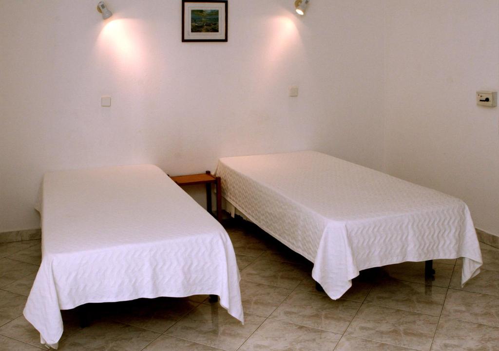 Apartamentos King's — Hotel rooms in Quarteira, Faro