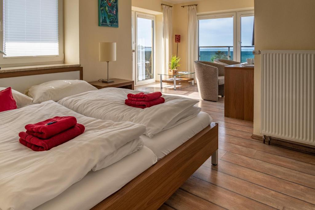 Double Room with Sea View - 1