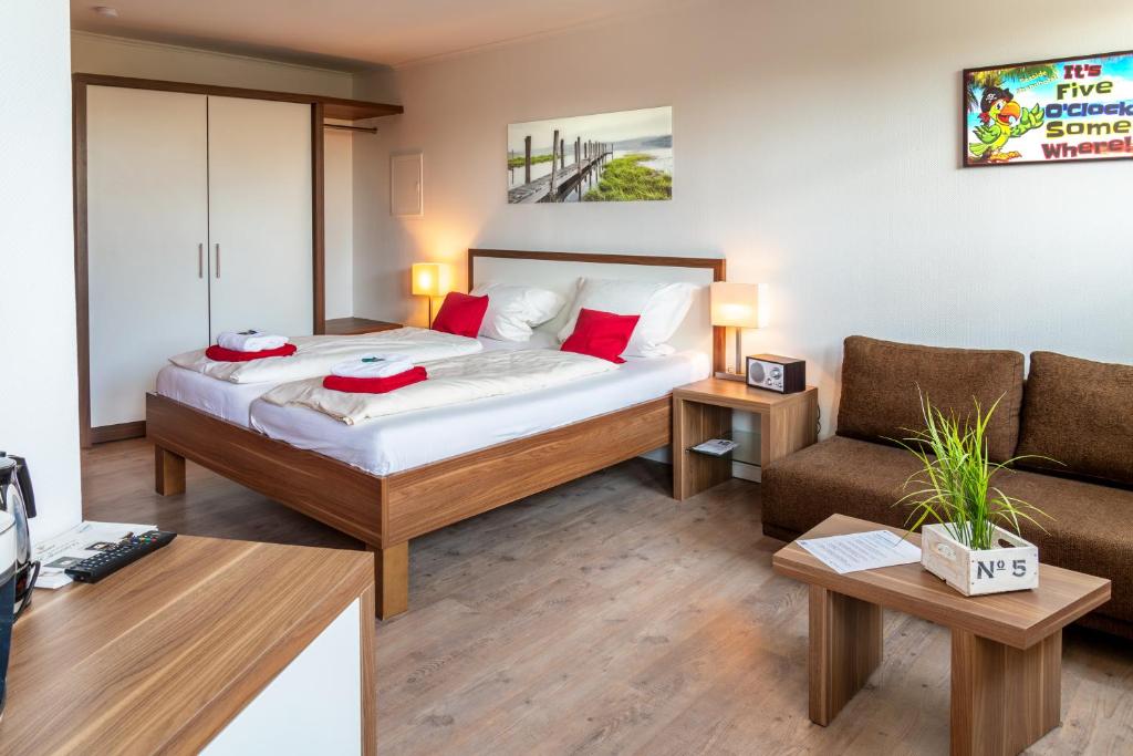 Double Room with Terrace - 6