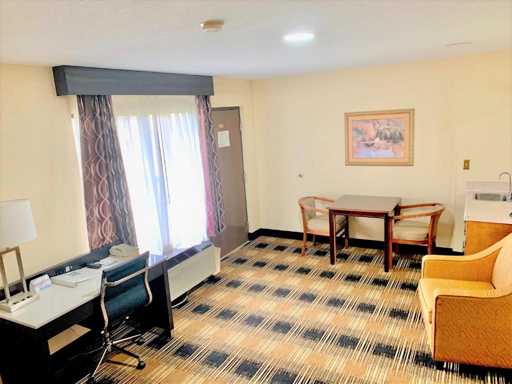 Quality Inn & Suites Mt. Chalet photo