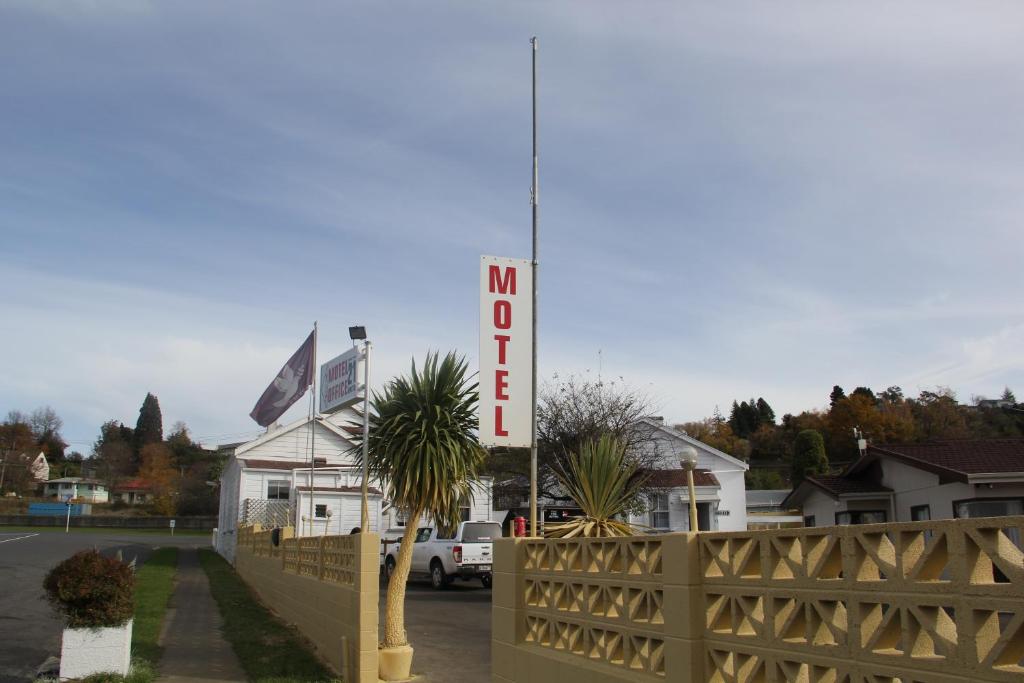 Taihape Motels photo