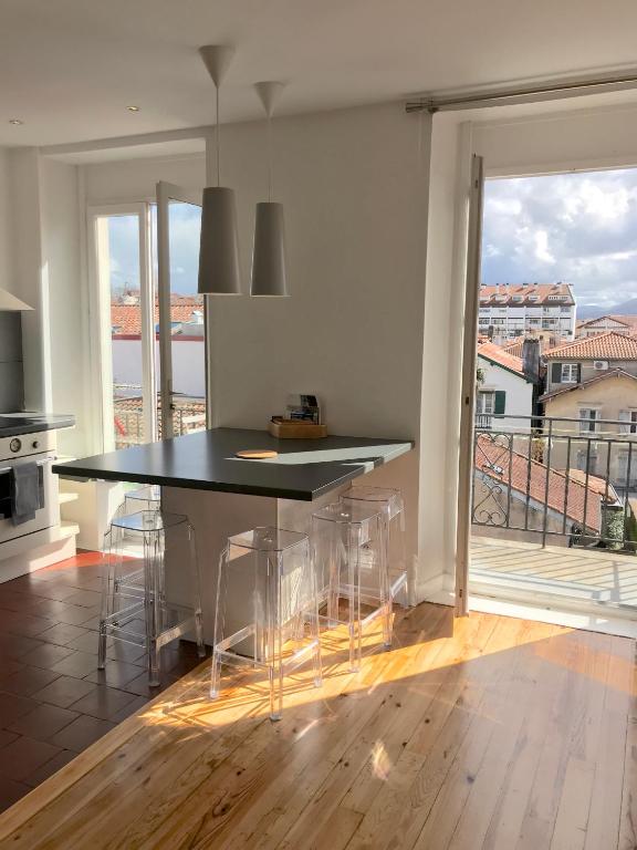 Appt 5pers Centre St Jean de Luz - Calme - Grande Plage à 2mn - Balcon - 5