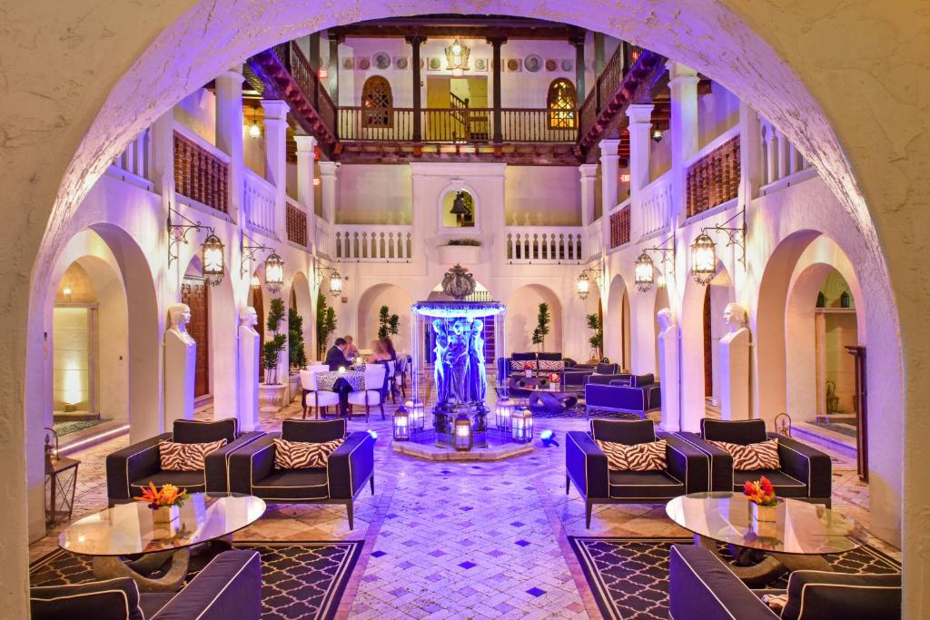 Pub/Lounge