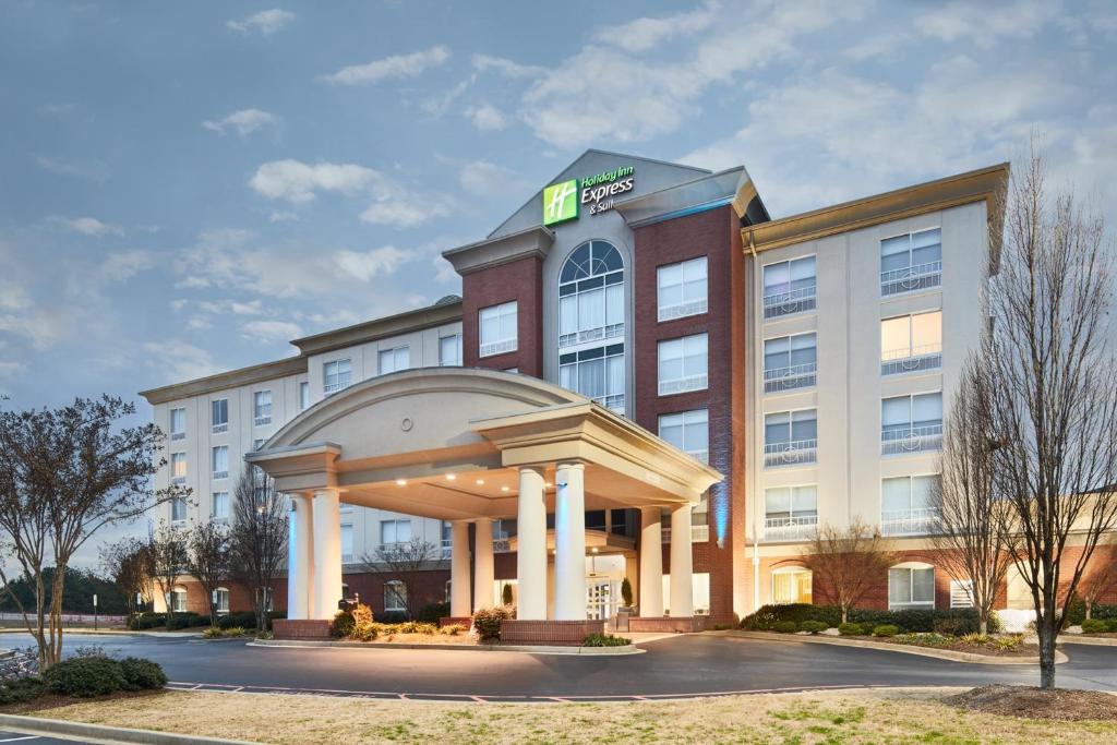Holiday Inn Express Hotel & Suites Spartanburg-North photo