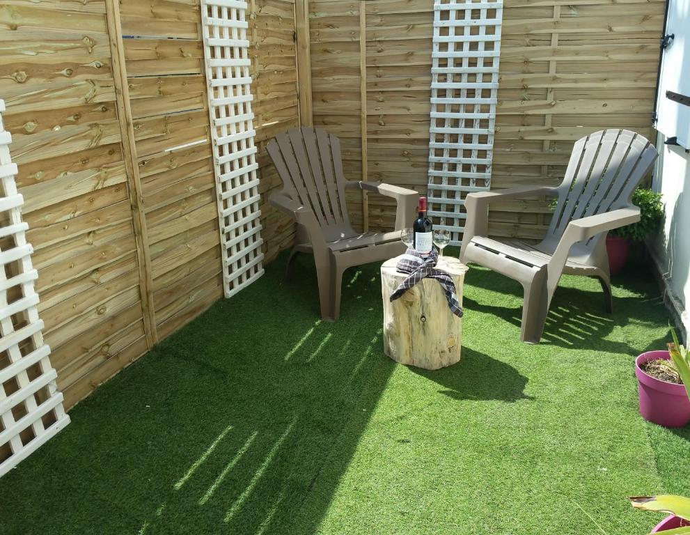 TERRASSE -100 m PLAGE -GRAND APPARTEMENT-8 PERS - 5