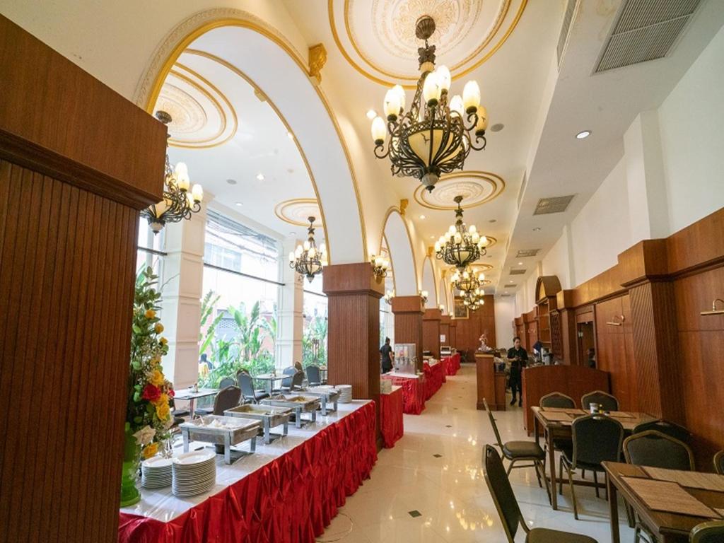 the ecotel bangkok hotel