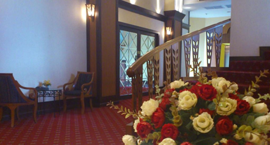 Lobby, Royal Lanna Hotel in Chiang Mai