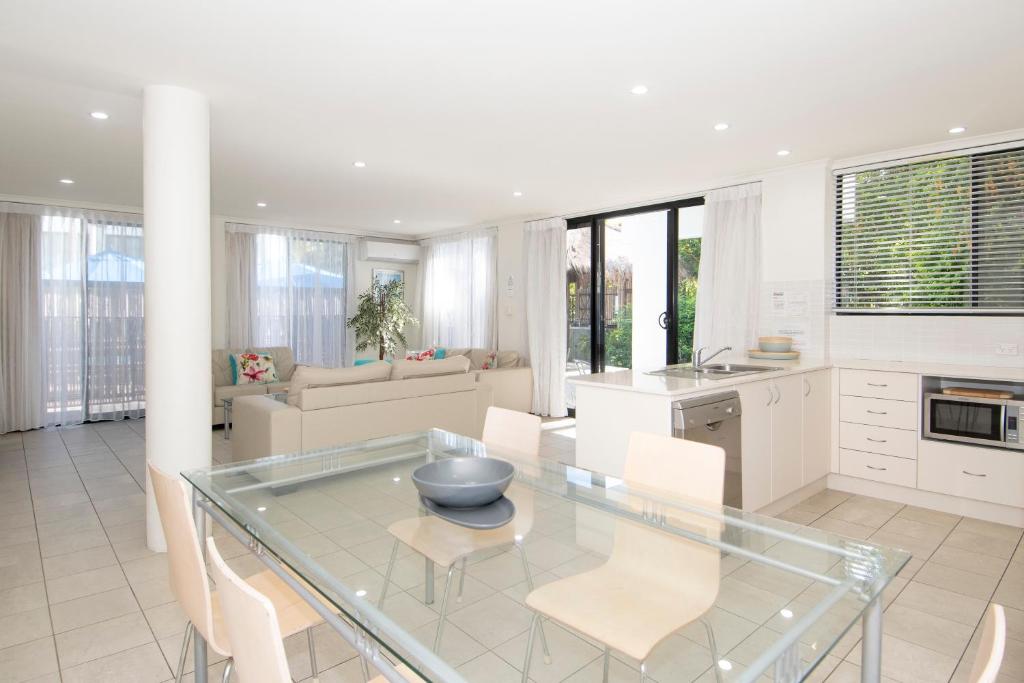 Kitchen, Terrigal Pacific Coastal Retreat in Central Coast