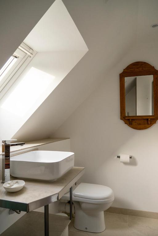 Chambre d'Hotes chez Artiste Verrier, La Perriere - Perche photo