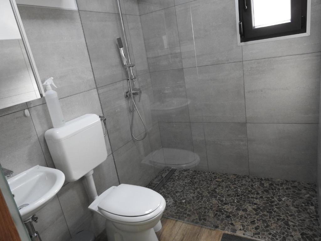 Pocitniski hisici - Small holiday houses 7