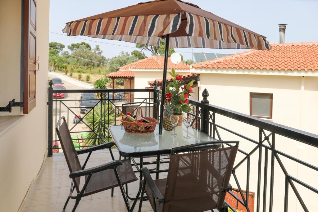 Chrissomallis Apartments photo