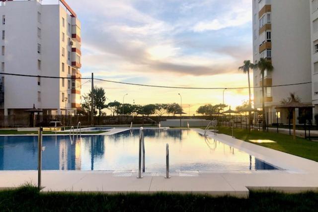 GATU Verano en la playa con parking, wifi, piscina - 5
