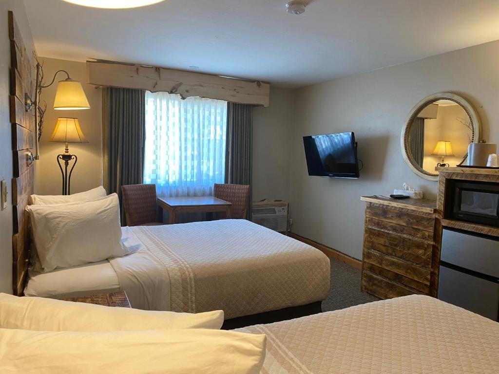 Browns Canyon Inn photo