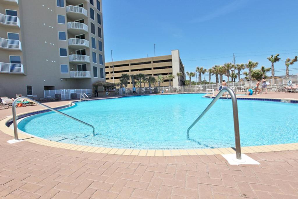 Tidewater Beach Resort VI photo