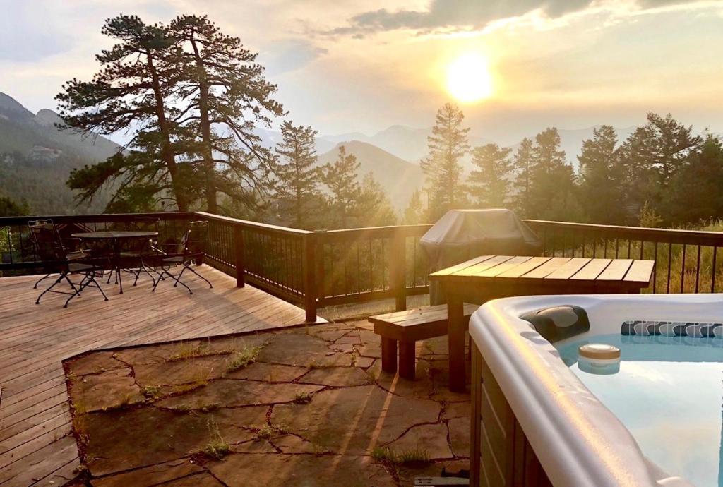 Tranquil Duplex Home, Estes Park