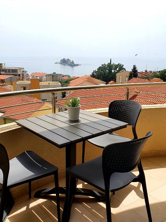 Anja & Ogo apartments sea View & Pool, Petrovac na Moru